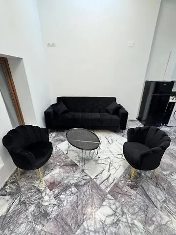 בוקרשט Historical Central Apartment